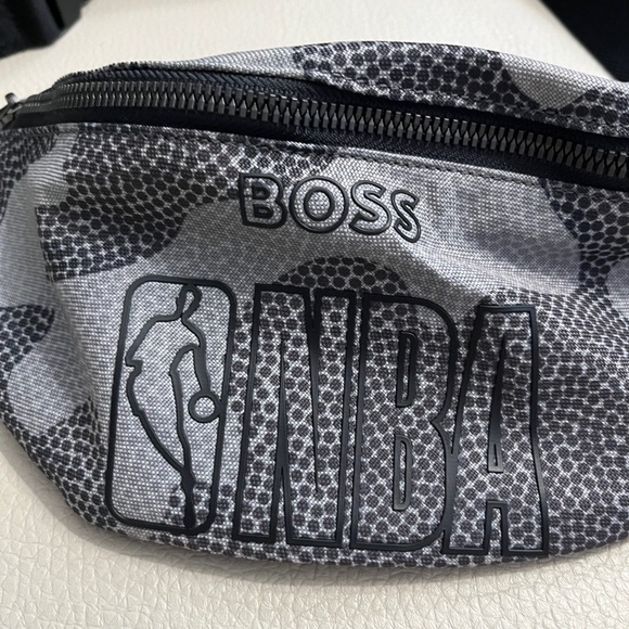 NWT - Hugo Boss x NBA Camo Embossed Double Logo Belt Bag - Picture 2 of 7